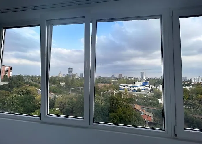 2 Sector 1 * Бухарест